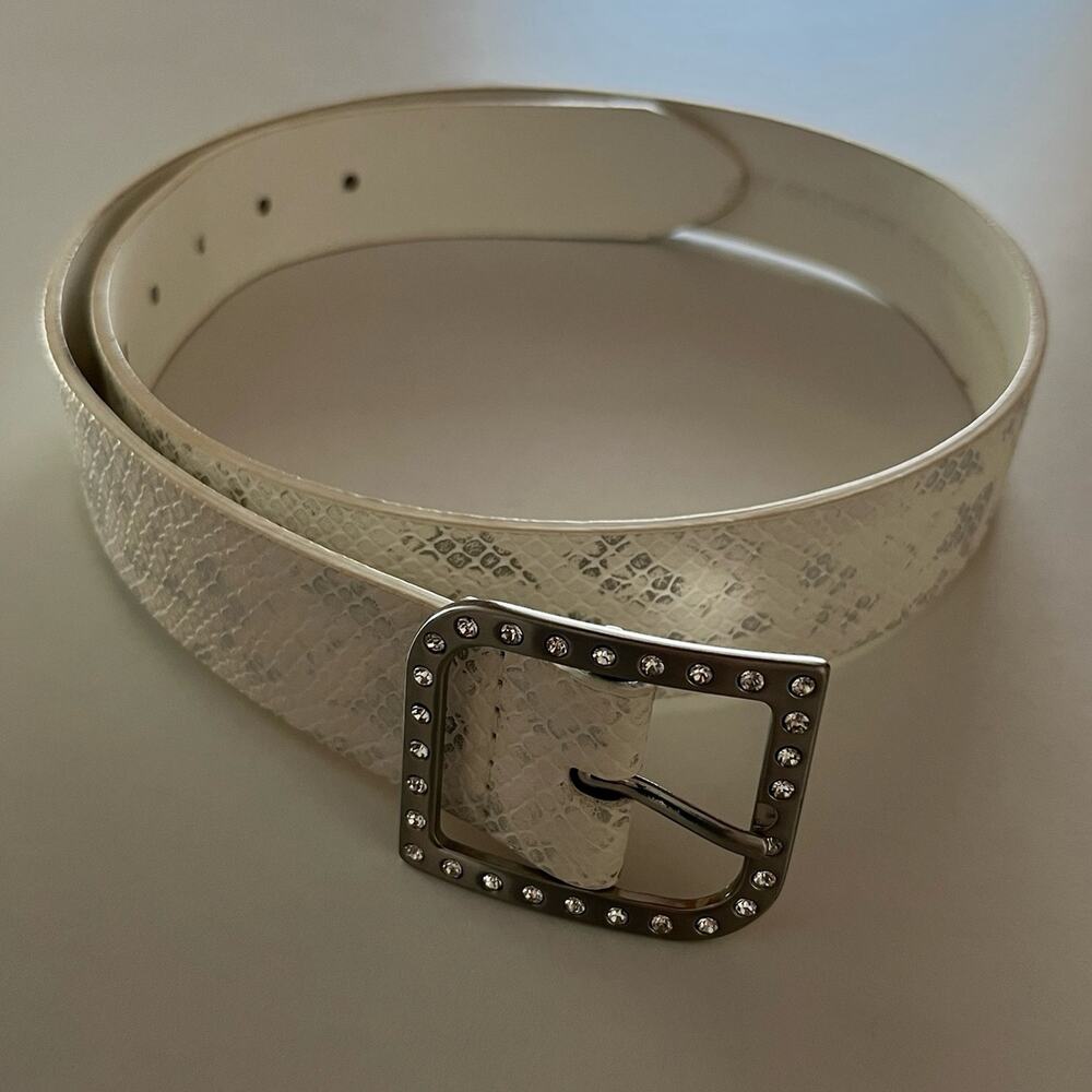 White Rhinestone Studded Faux Leather Y2K belt Size Small (OS1)